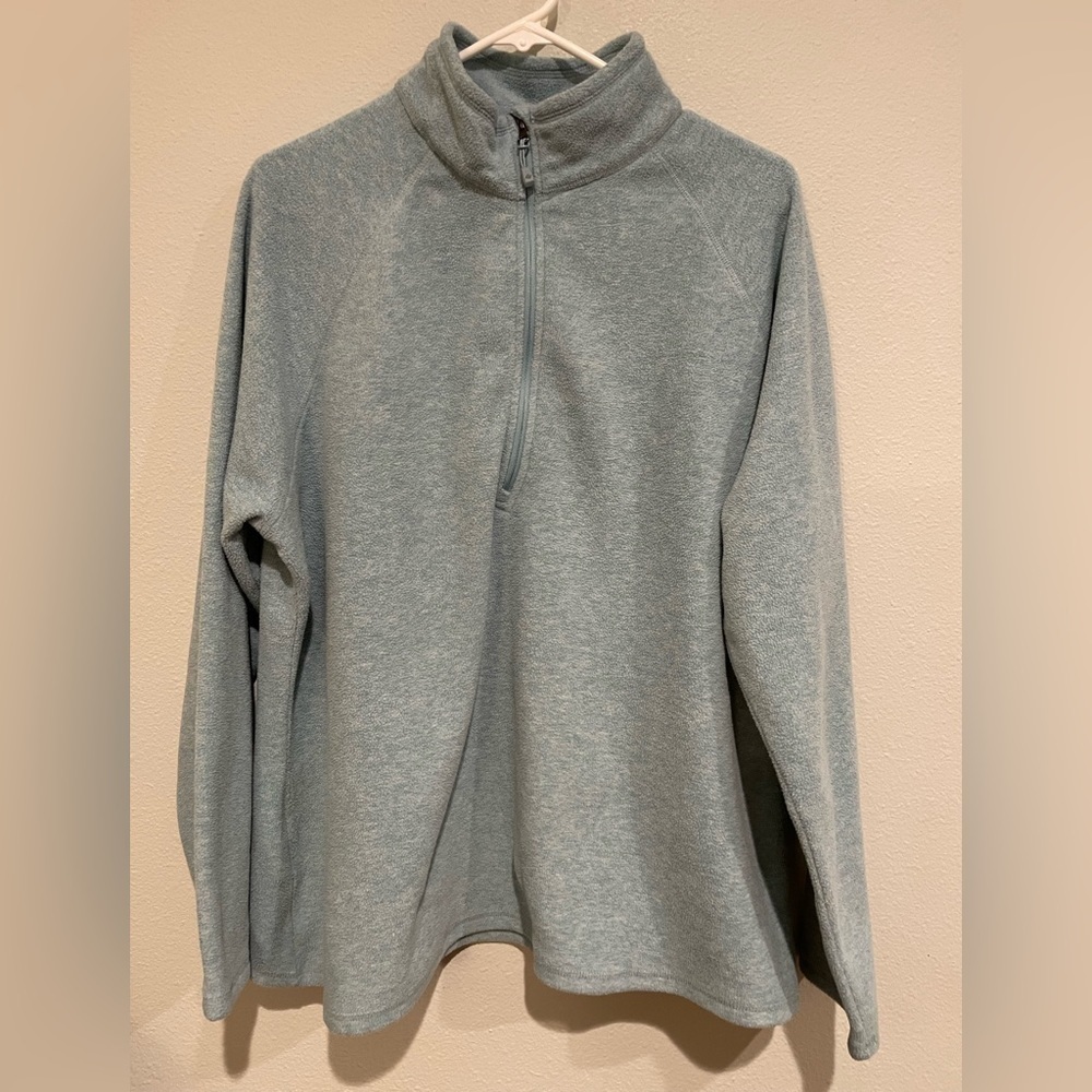 Women’s Seafoam green Quarter Zip pullover. Size XXL